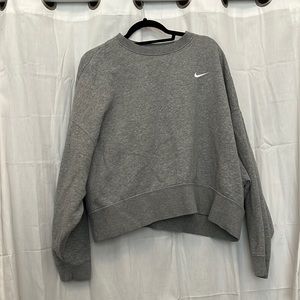 Oversized Boxy Crop Crewneck